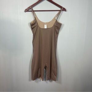 Spanx Two Timing Bodysuit Lg Reversible Slimming Open Bust Mid Thigh Smoothing